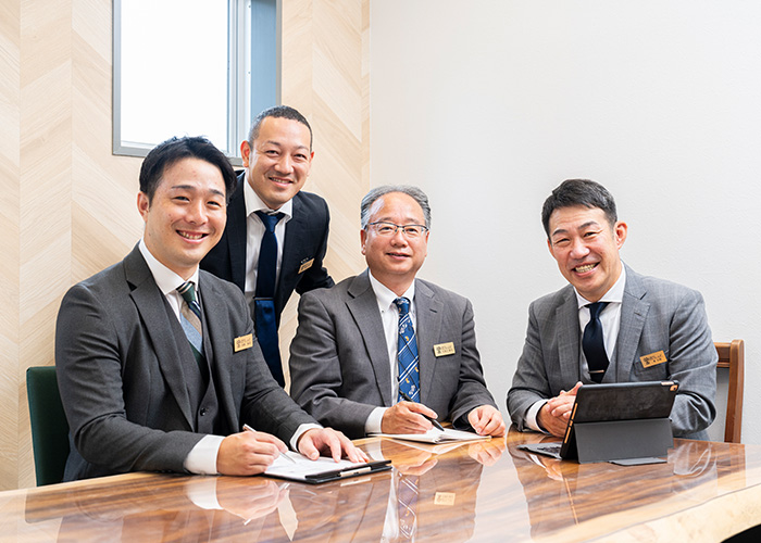 不動産業界歴30年以上のベテランスタッフが多数在籍